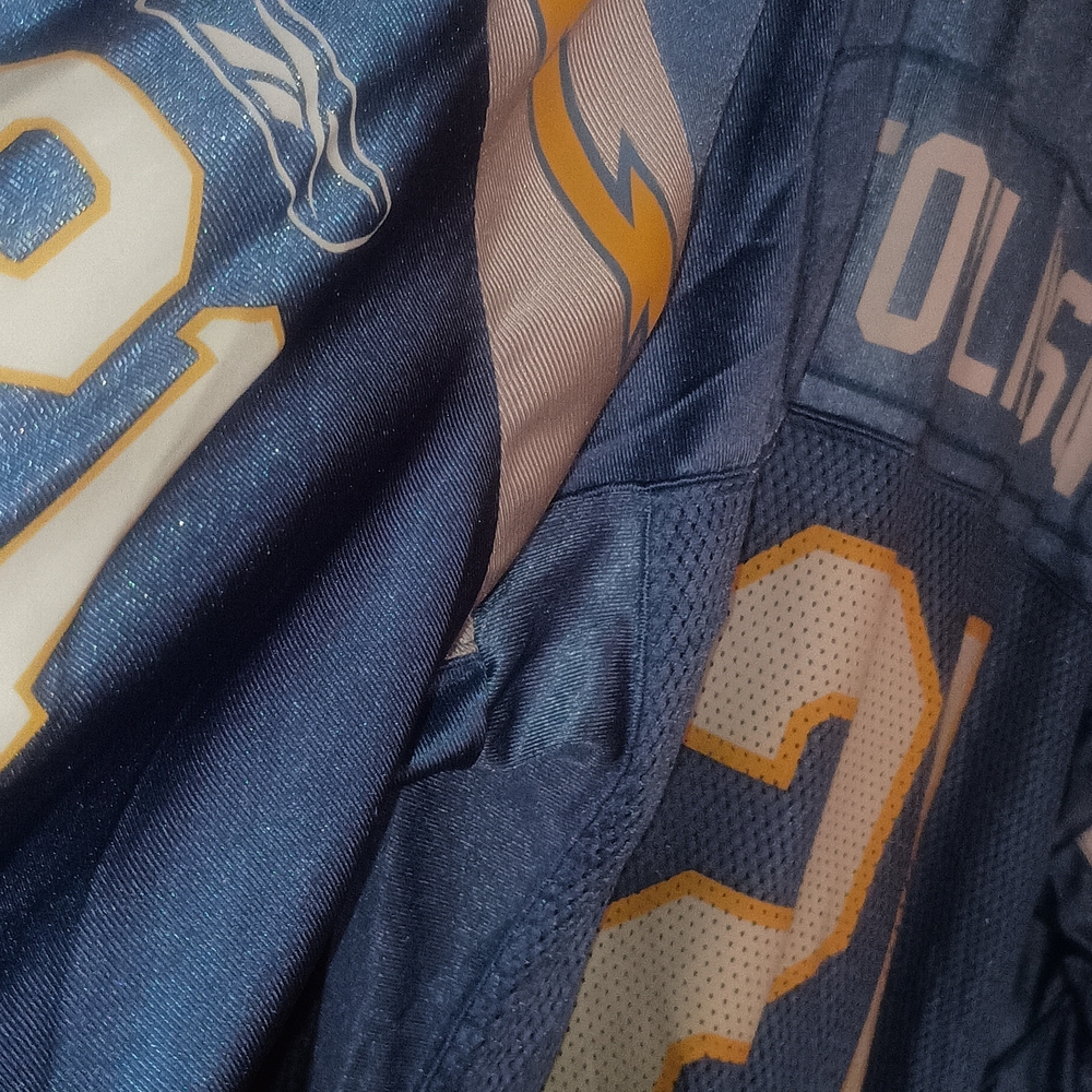 "LT" Jersey NFL Reebok - Picture 3 of 7